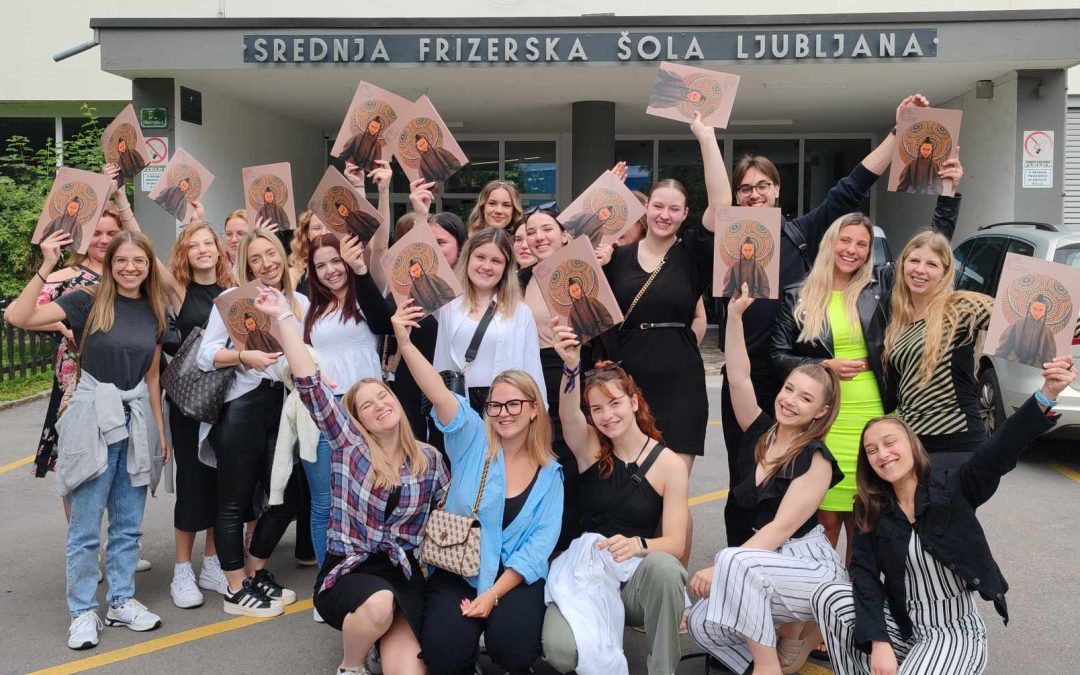 Prvi maturanti in frizerski tehniki na Frizerski